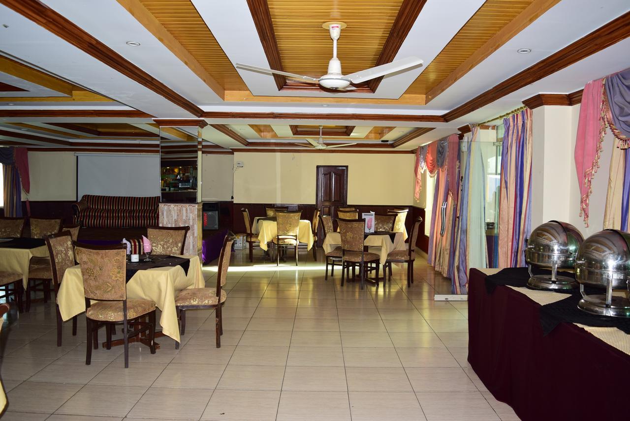 Hotel Move-N-Pick Murree Exteriör bild